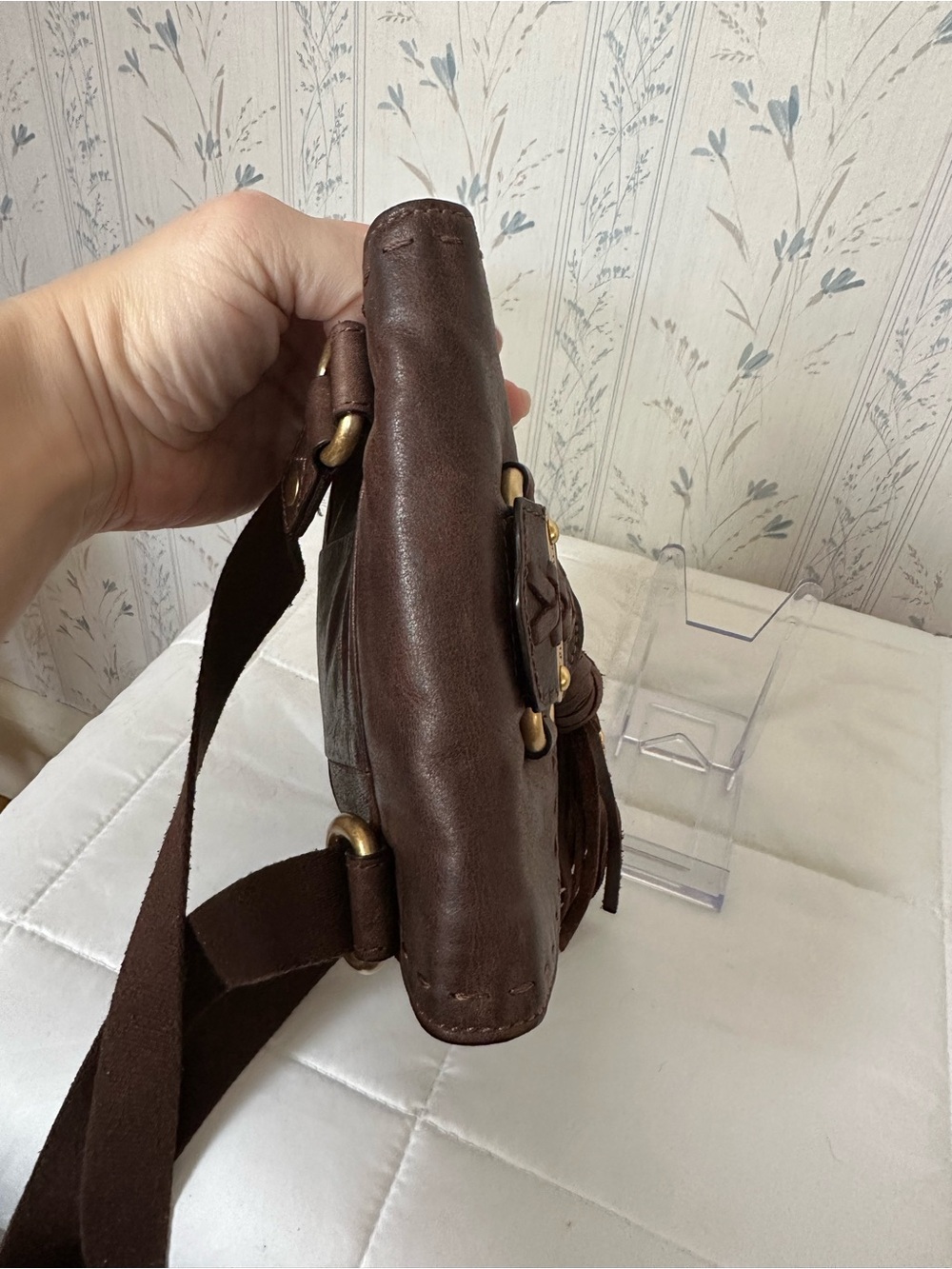 Juicy Couture Vintage Leather Crossbody - Picture 6 of 15